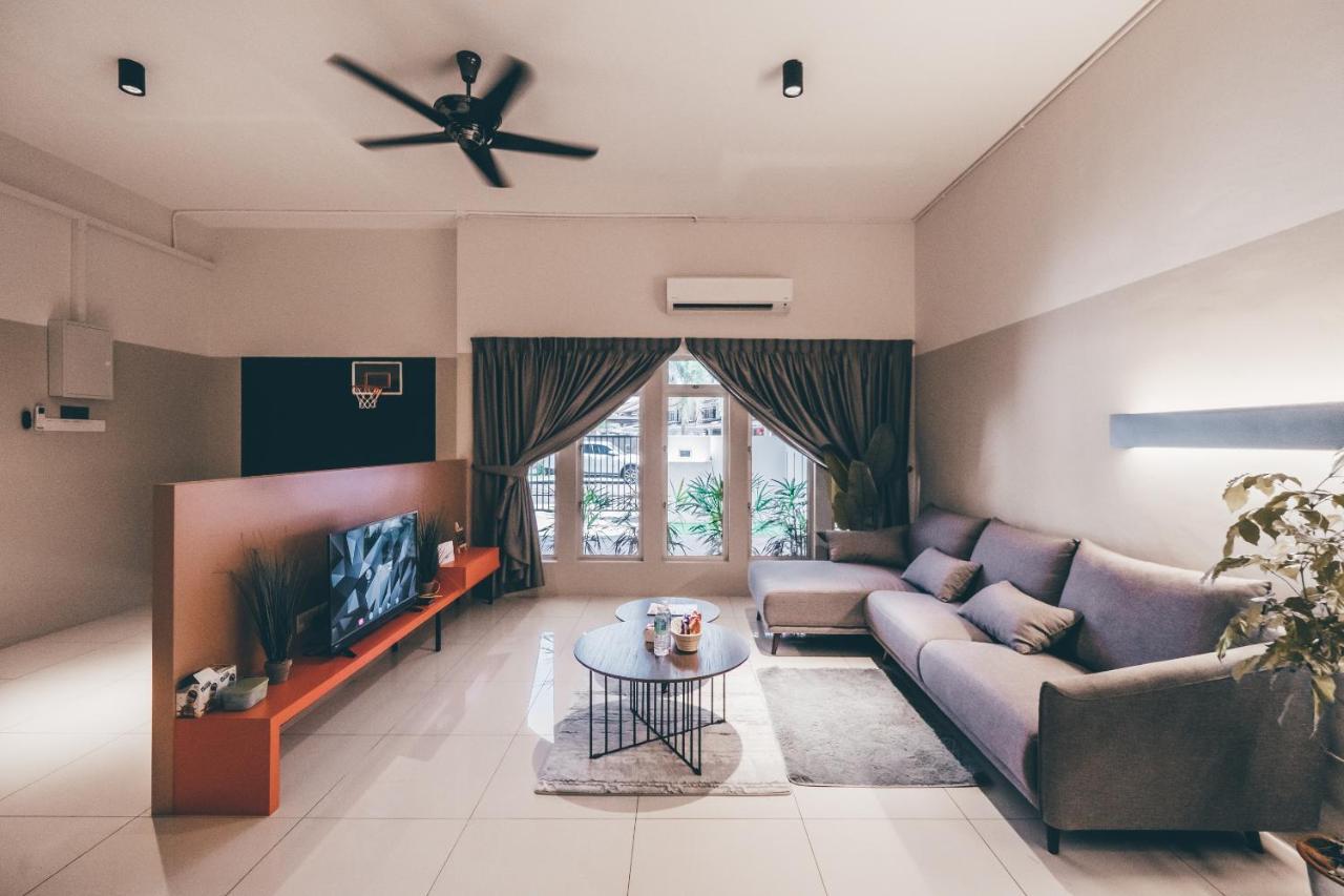 J Residence Banting  Exterior foto