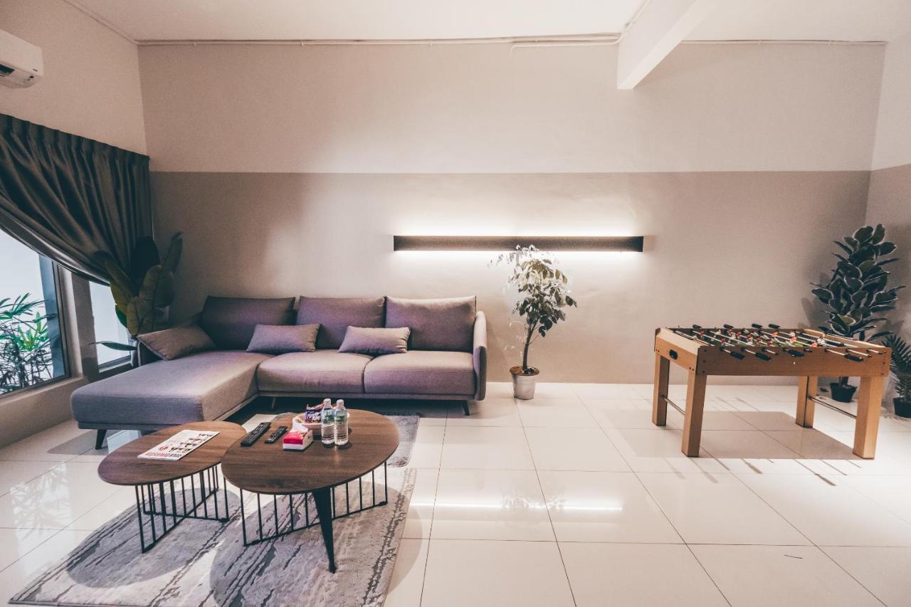 J Residence Banting  Exterior foto